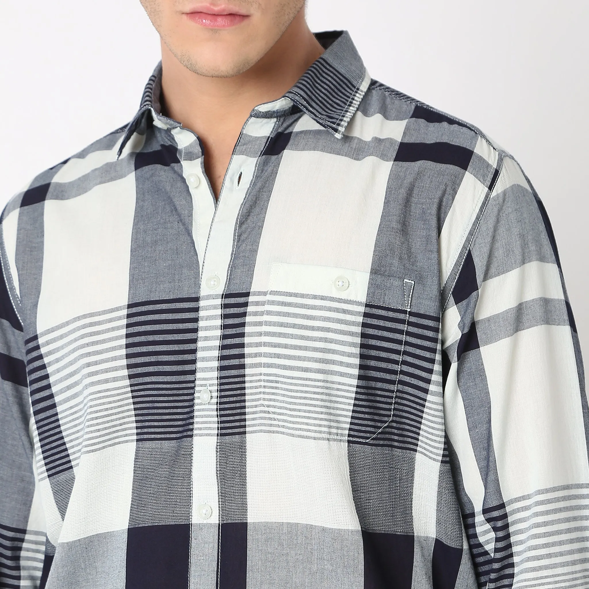 Cruiser™ Authentic Indigo Regular Fit Shirt Modern Checks Versatile combo