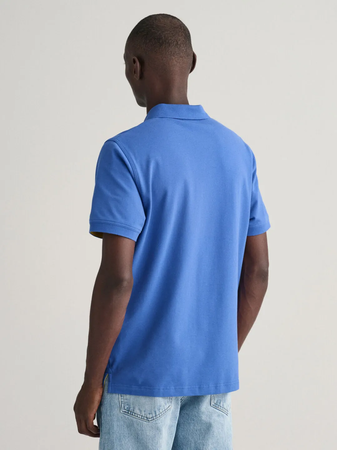 Gant Men Blue Solid Polo Regular fit Collar Short Sleeves T-shirt