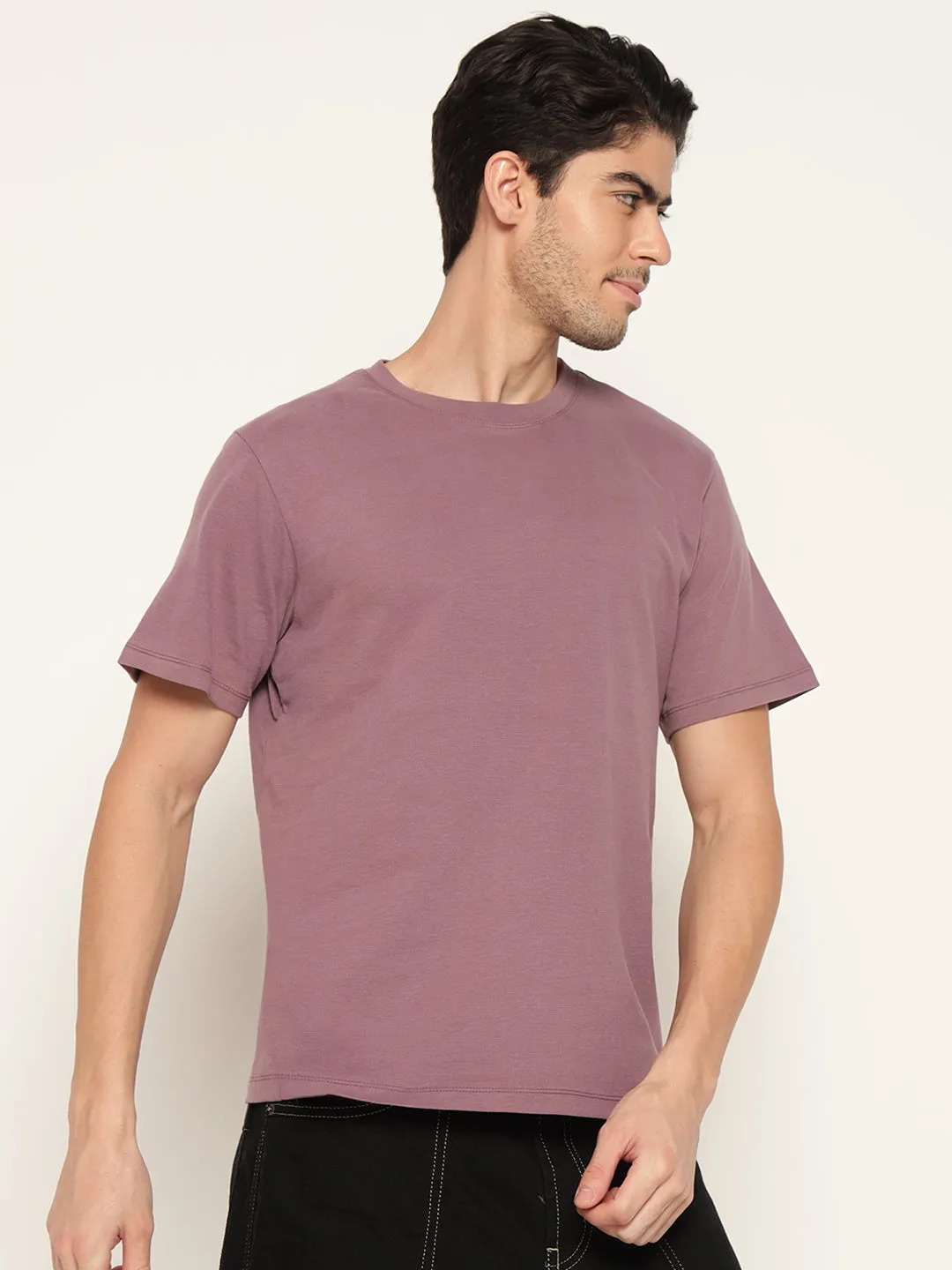 Men purple Solid Round Neck Pure Cotton T-Shirt