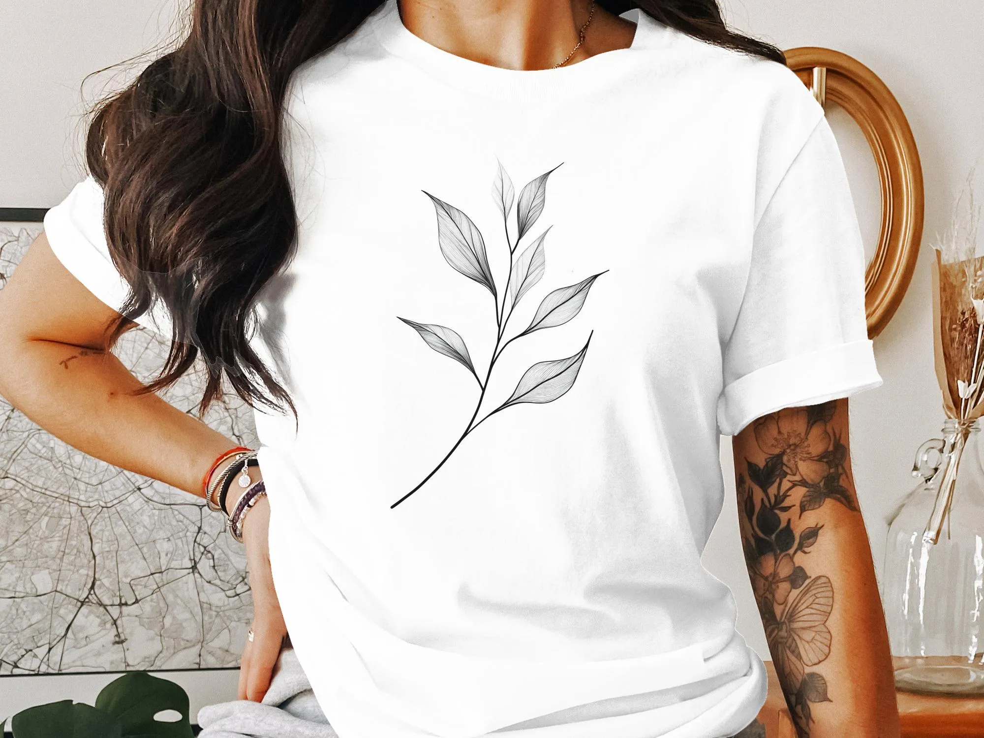 Minimalistic Nature Line Art T-Shirt, Modern Leaf Design Tee, Botanical Black and White Shirt, Nature Inspired Graphic Tee